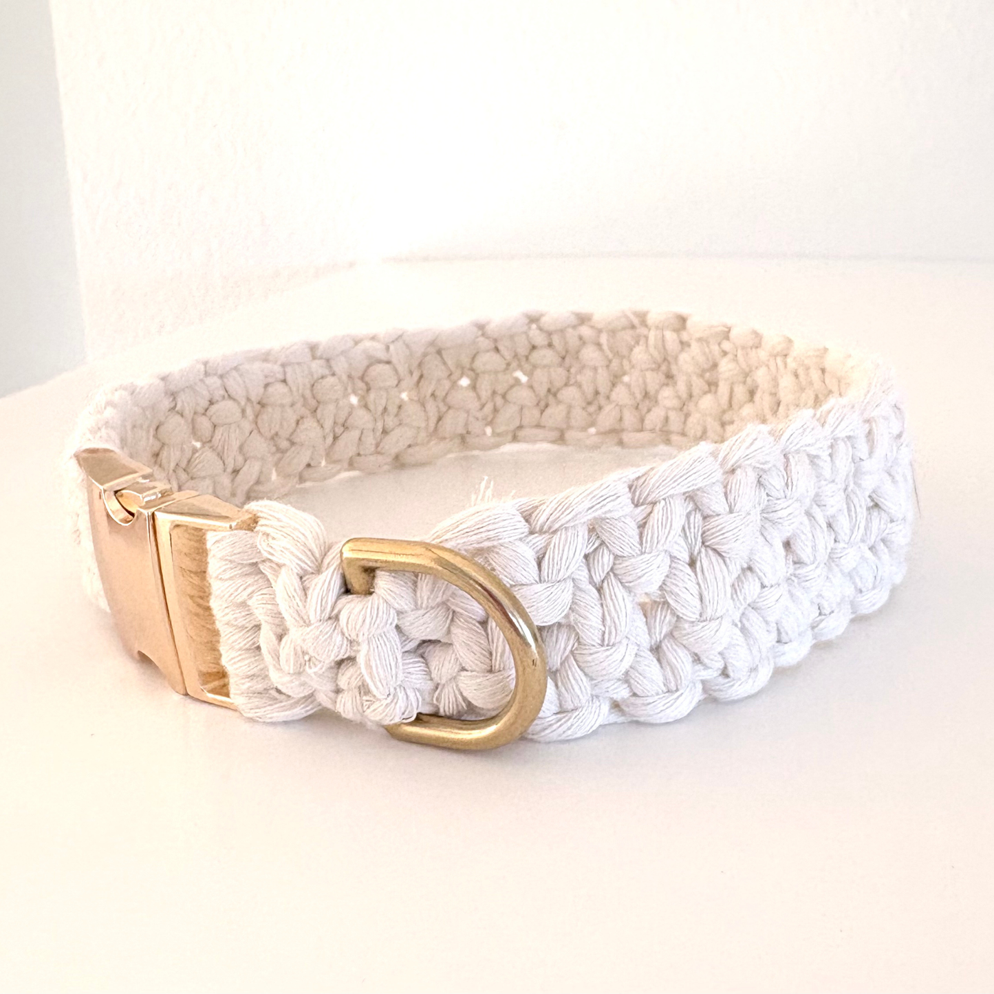 A Wedding Collar Single